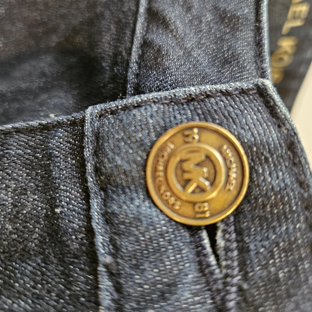MICHAEL KORS Dark Wash 5-Pocket Cropped Straight Leg Jeans | SZ 4